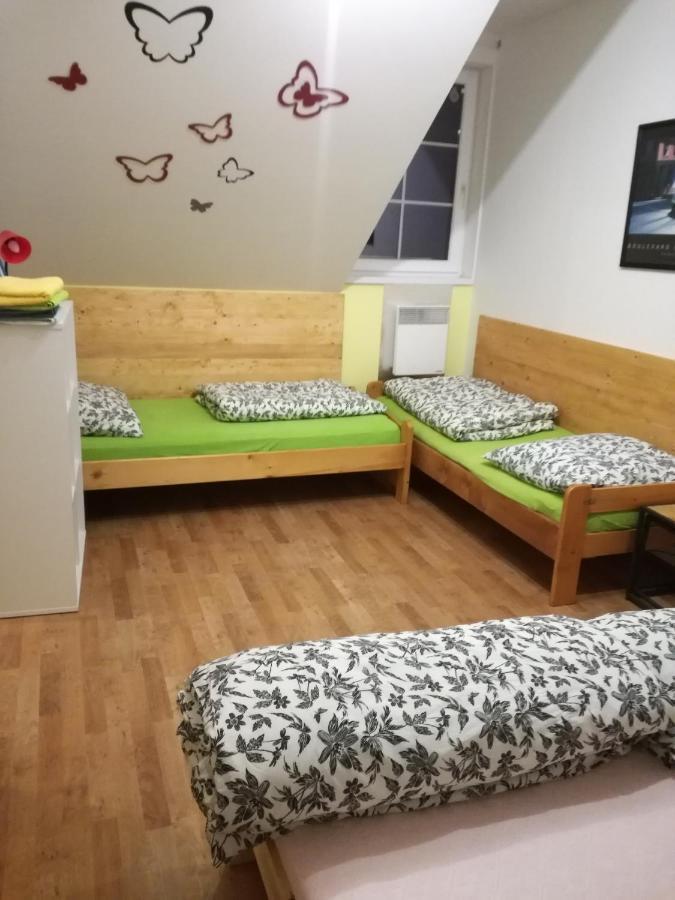 Apartman Orbit Karlovy Vary Extérieur photo